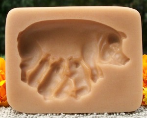 #446 Small Thuner Sow and Piglets Mold - $33.25.